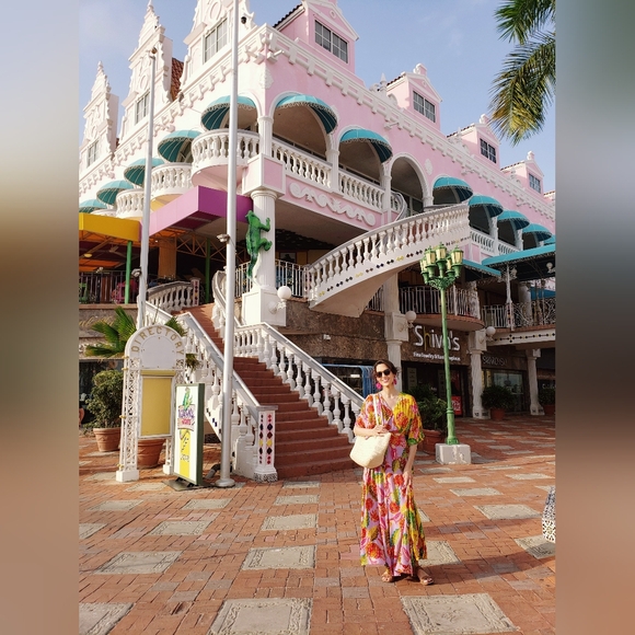 Meet your Posher, Amber - Picture 8 of 9